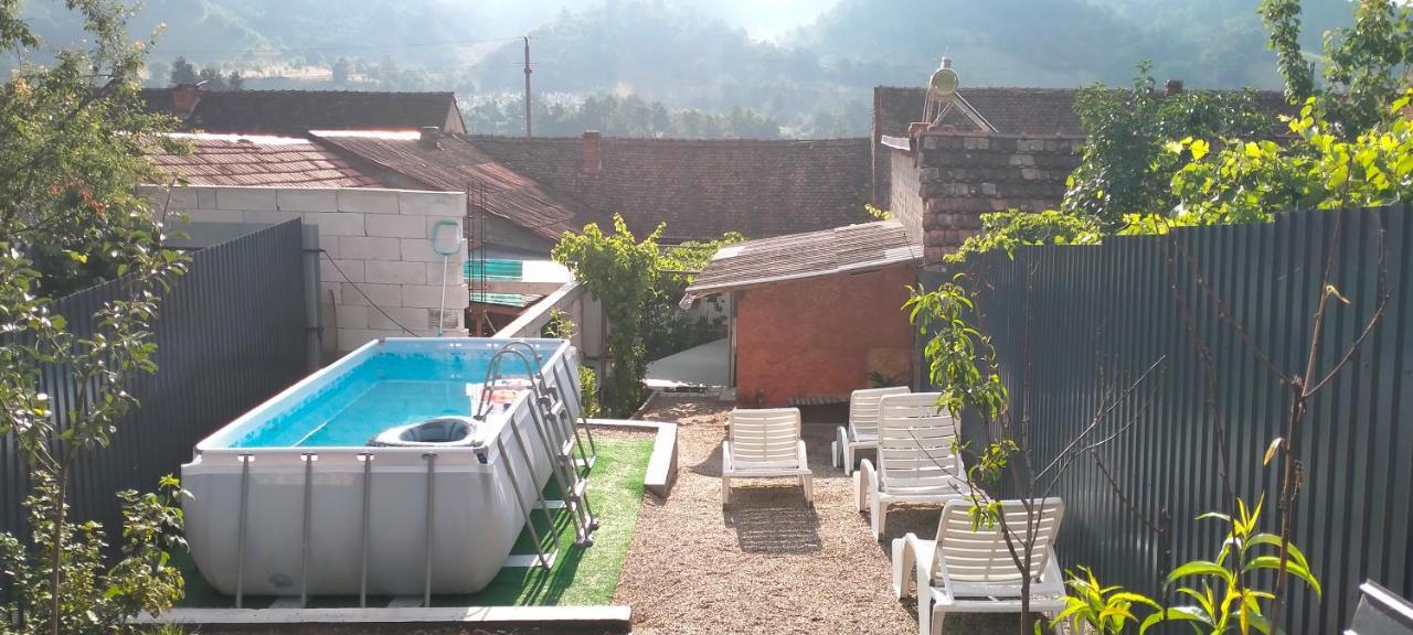 Casa Luminita Βίλα Ieşelniţa Εξωτερικό φωτογραφία